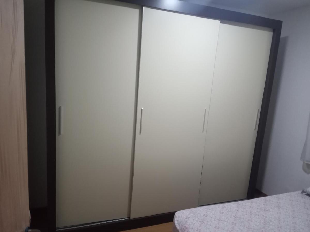Apartamento Perto Do Plaza Shopping Apartment กัมโปส โดส กอยตากาเซส ภายนอก รูปภาพ